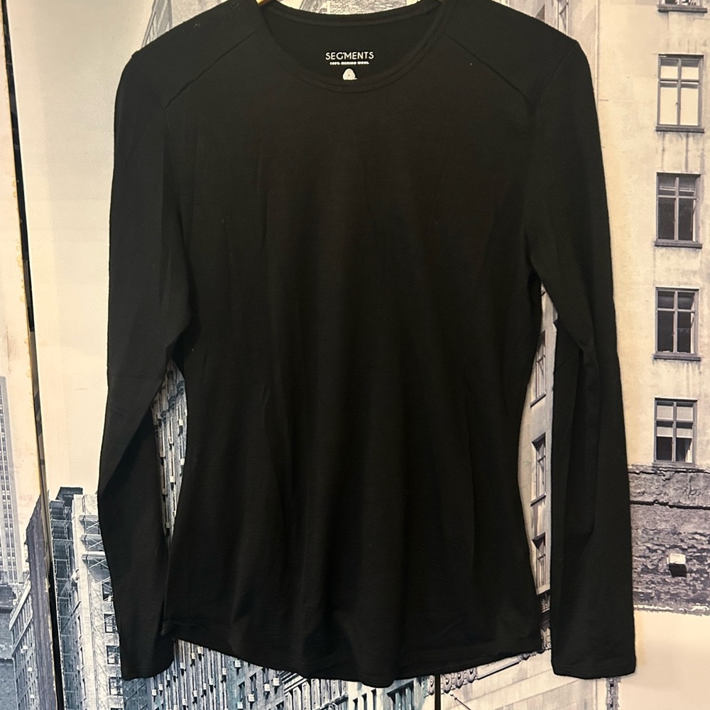SEGMENTS  - Black Long Sleeve Crewneck Top